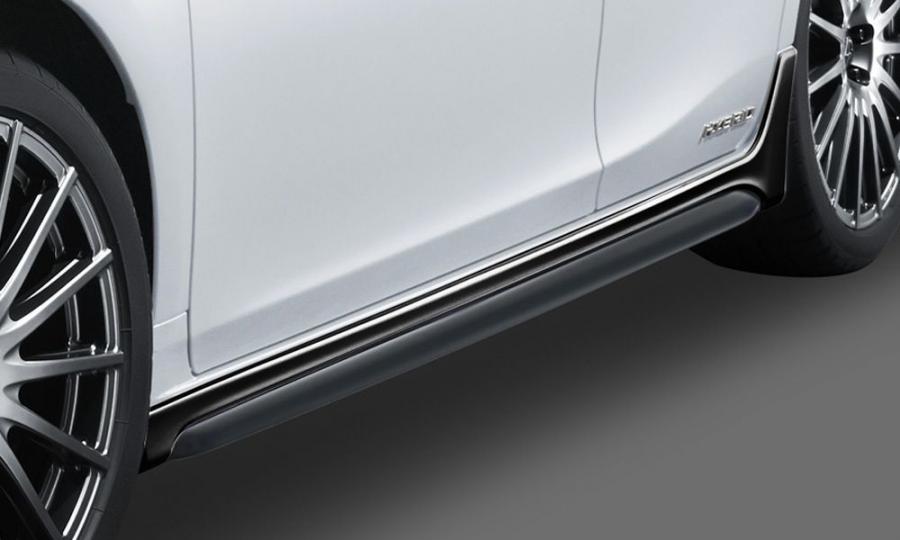 Детали экстерьера Lexus CT200h by TRD 2017 года  (фото 4 из 6)